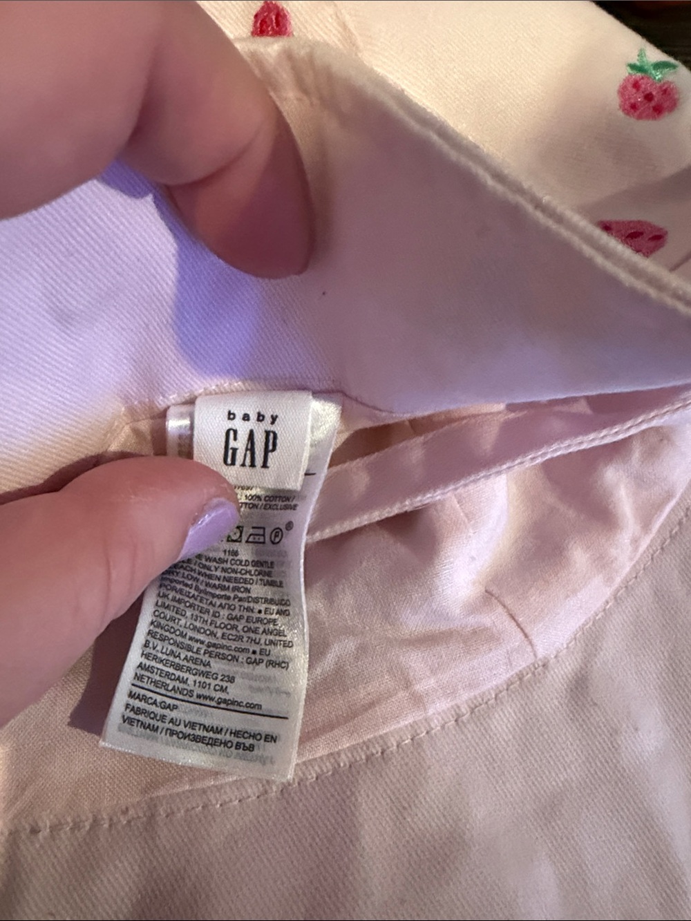 GAP Pink Bucket Hat with Embroidered Strawberries - Picture 5 of 6